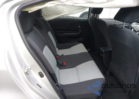 2015 Toyota Prius C из США, поврежденный, VIN JTDKDTB37F1098842